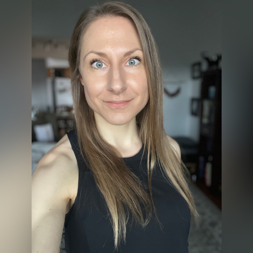 Meet your Posher, Felicity